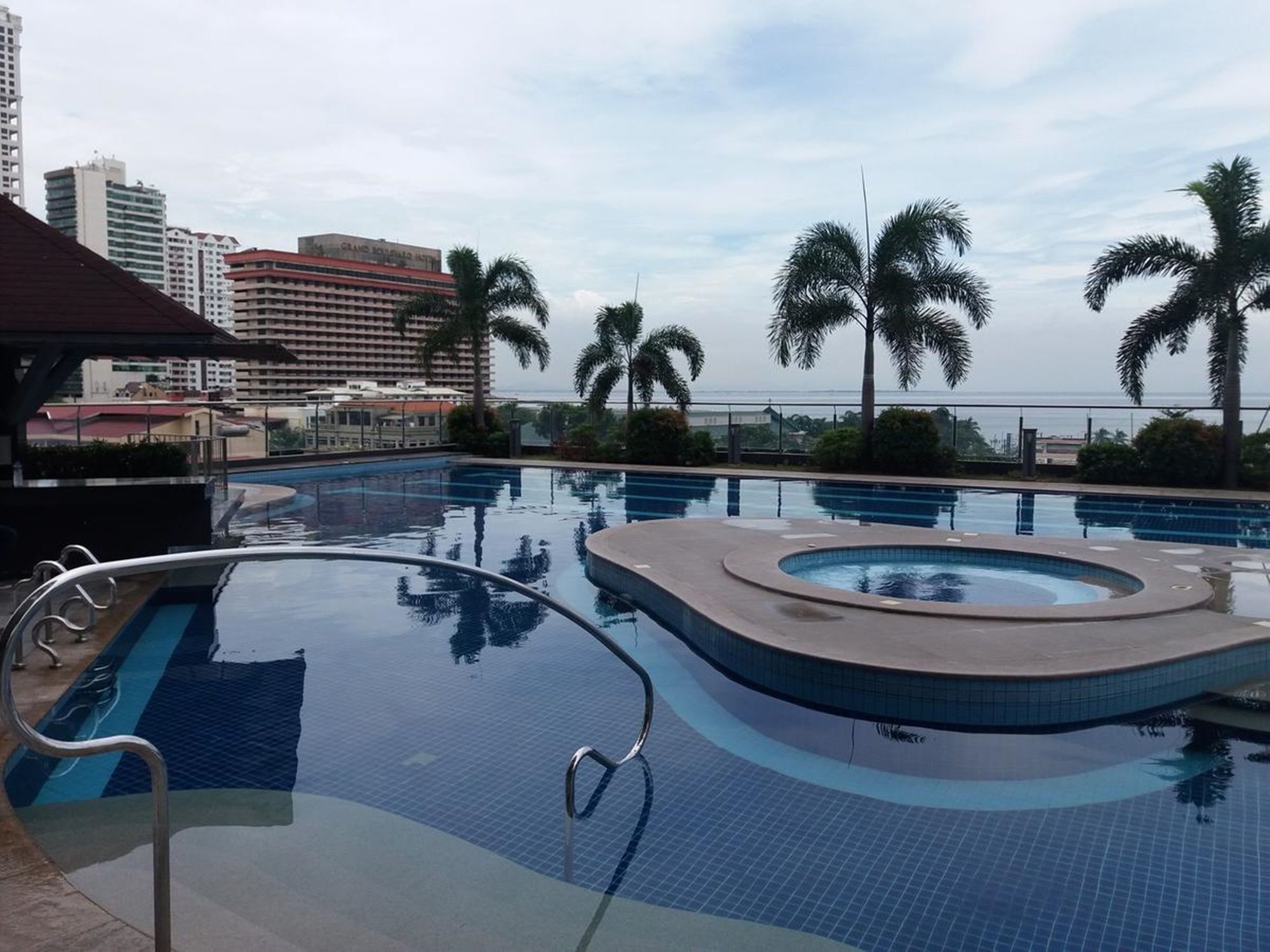 Malate Bayview Mansion City View มะนิลา ภายนอก รูปภาพ